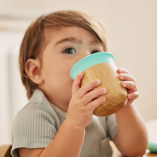 Tasse ouverte en Bambou   de Munchkin Tasse ouverte en Bambou   de Munchkin