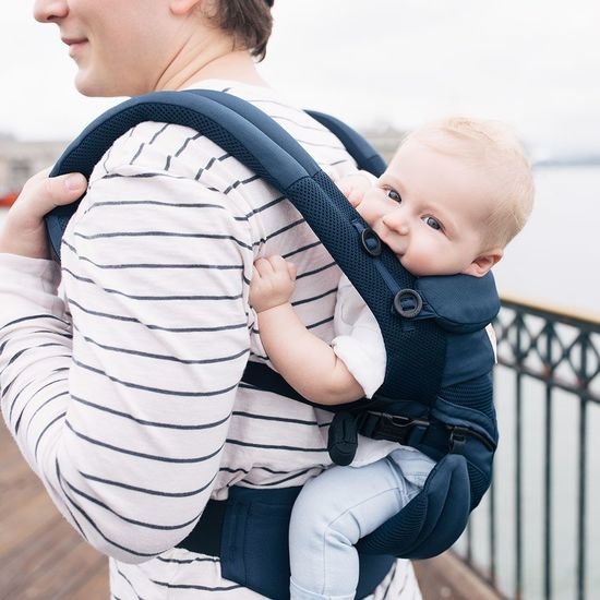 Porte Bebe Omni 360 Cool Air Mesh Bleu Nuit De Ergobaby Porte Bebe Dorsal Aubert